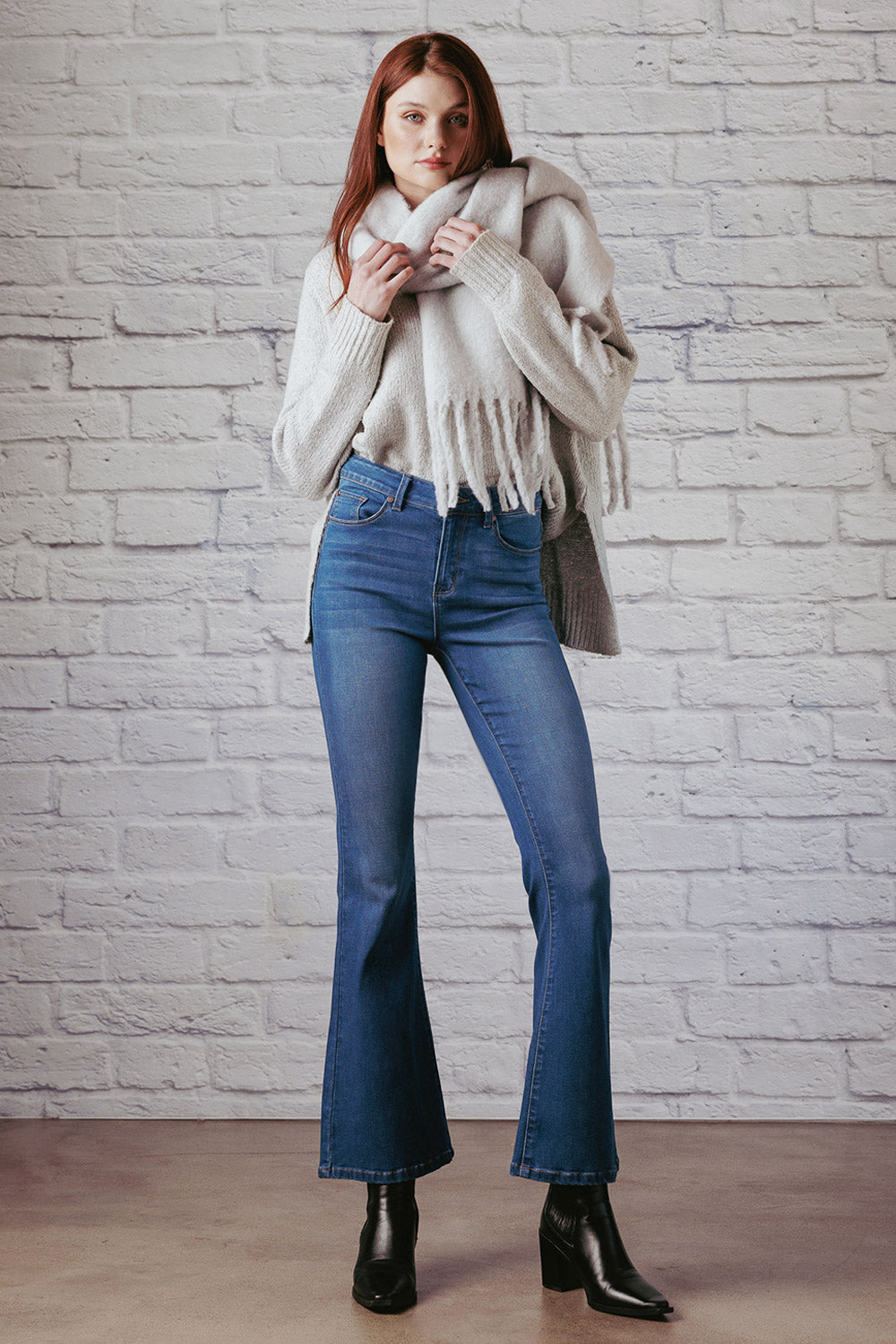 WEP3550 flare jeans MAIN IMAGE 3