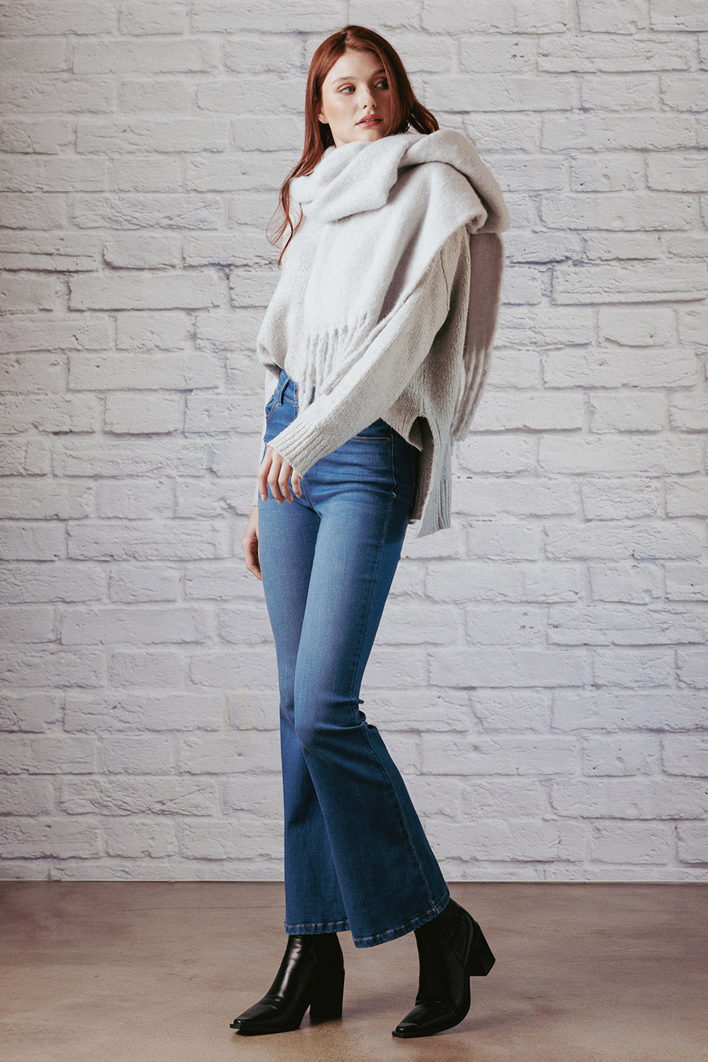 WEP3550 flare jeans MAIN IMAGE 2