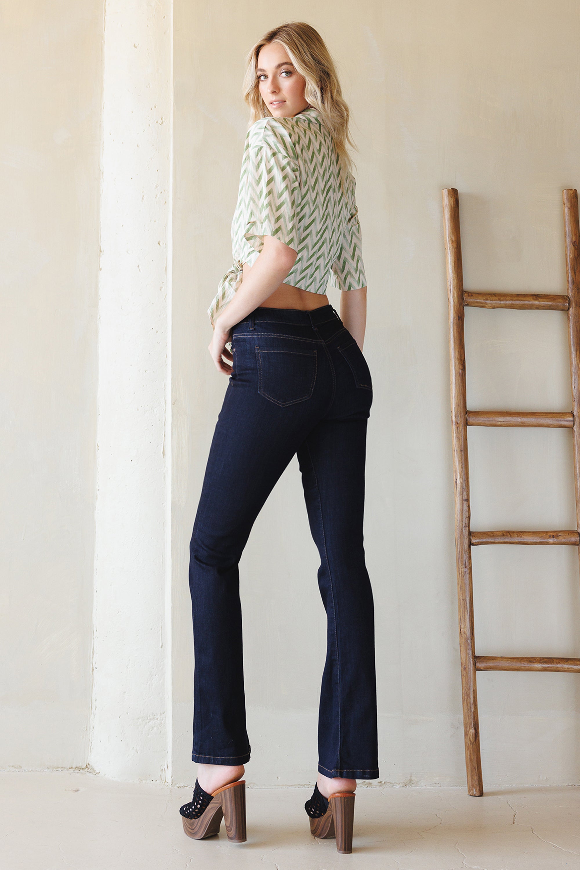 WEP3458 BOOTCUT JEANS MAIN IMAGE