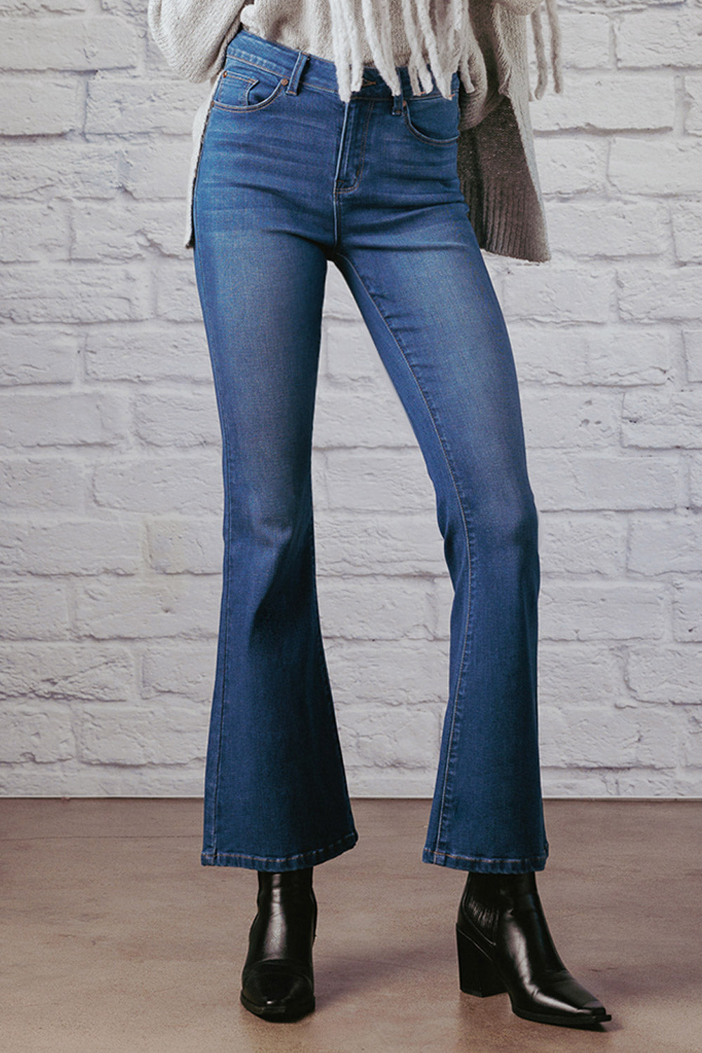 WEP3550 flare jeans MAIN IMAGE 7