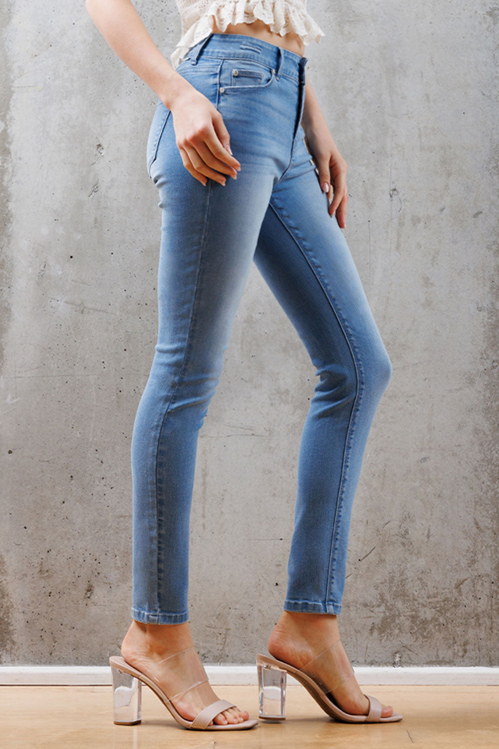 WEP3527 LIGHT SKINNY IMAGE 9