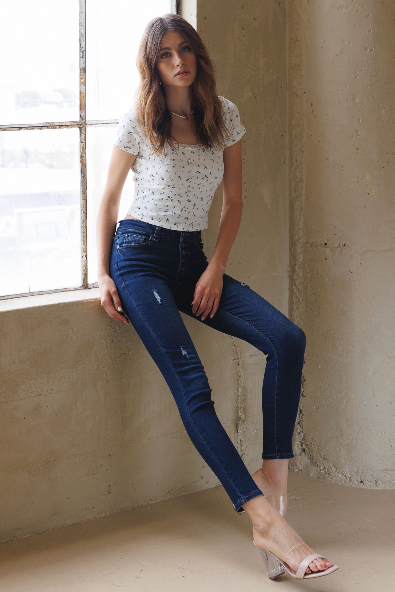 High Rise Ankle Skinny with 5 Exposed Button Jeans