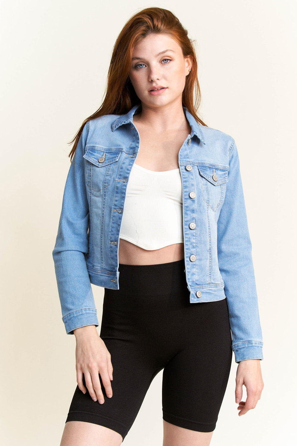 Dark denim jacket and light jeans 2025