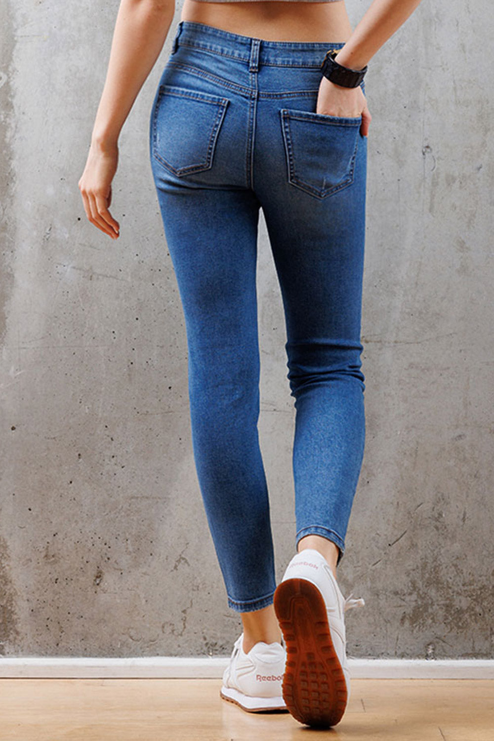 High Rise Destructed Ankle Skinny