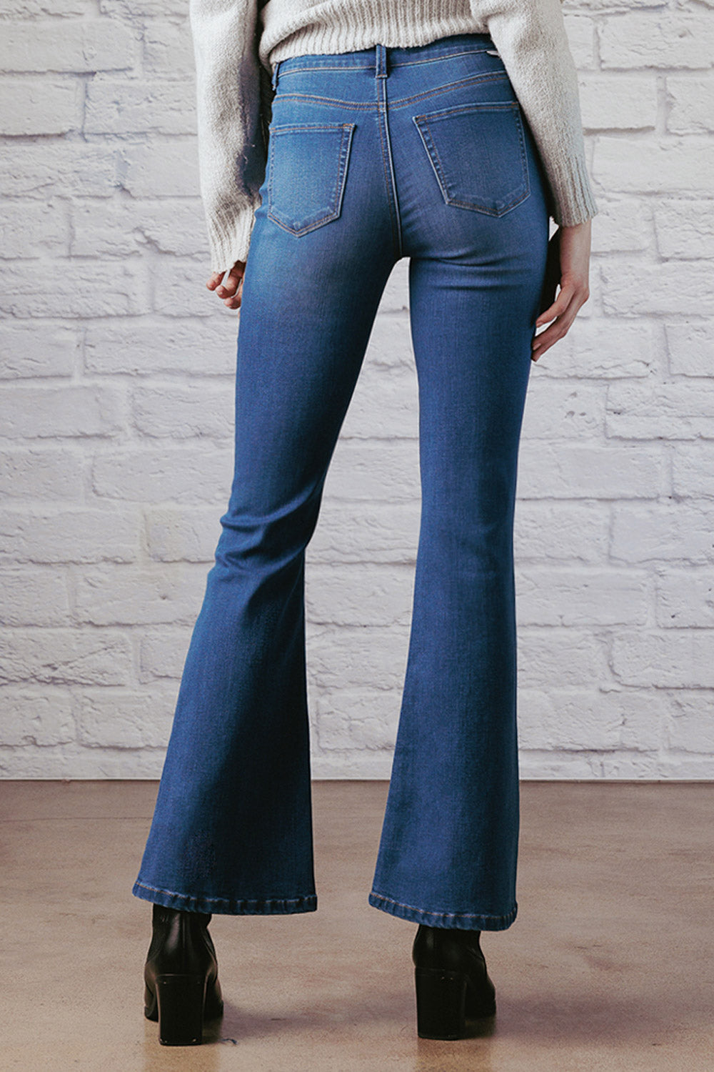 [MAR PRE-ORDER] High Rise Flare Jeans