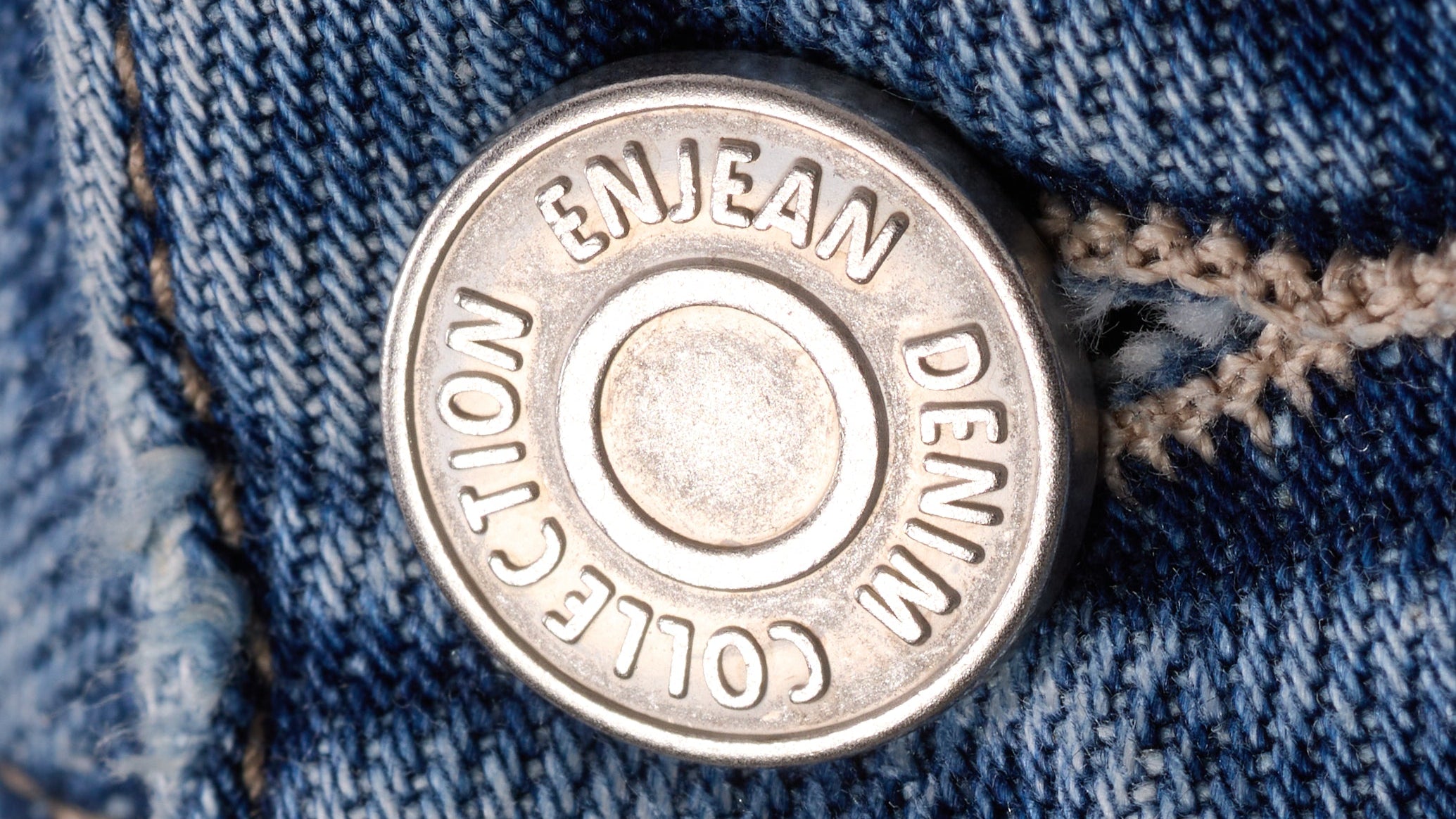 ENOF（イナフ）の「expandable denim pants（デニムパンツ