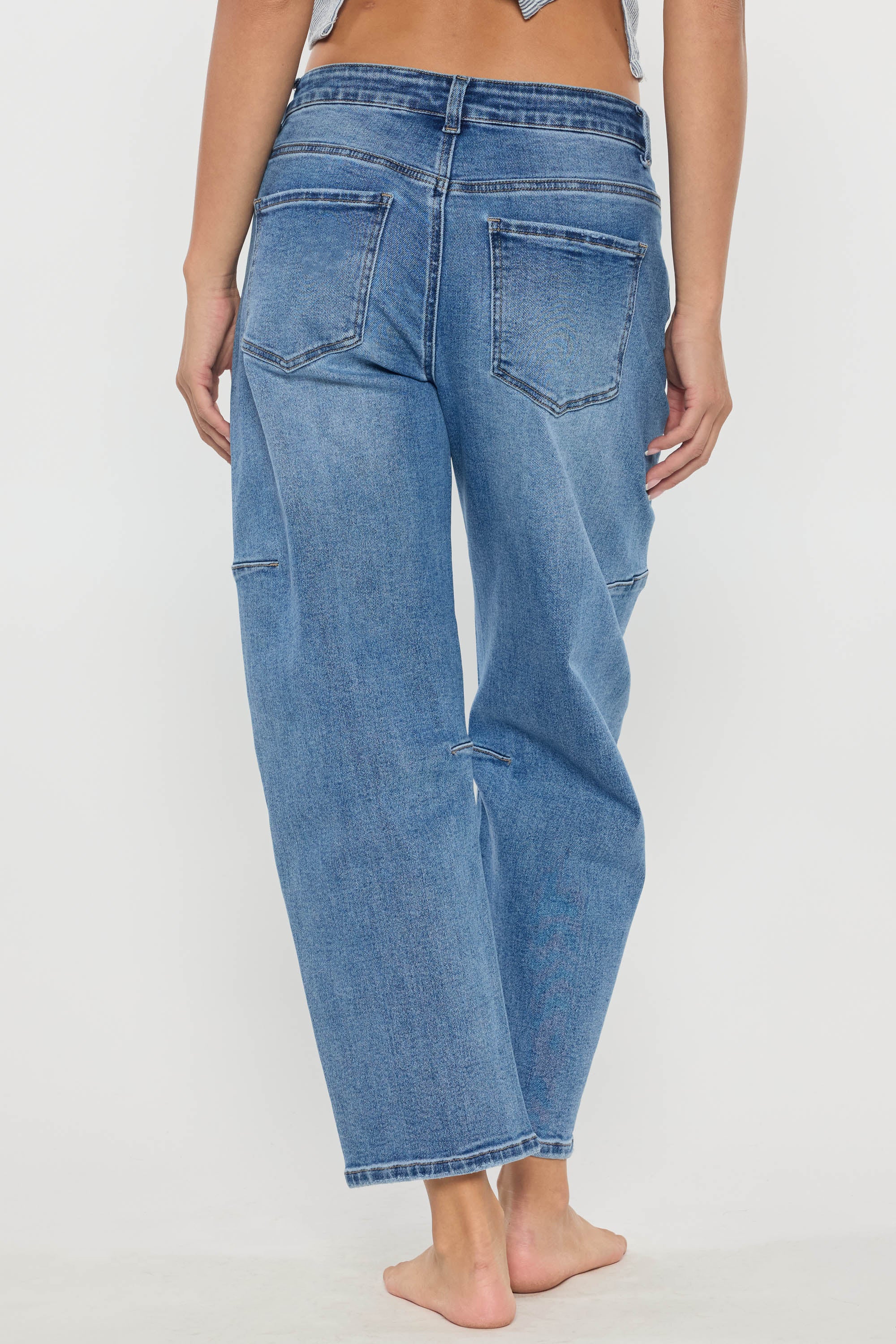Mid Waist Relaxed Barrel Jeans