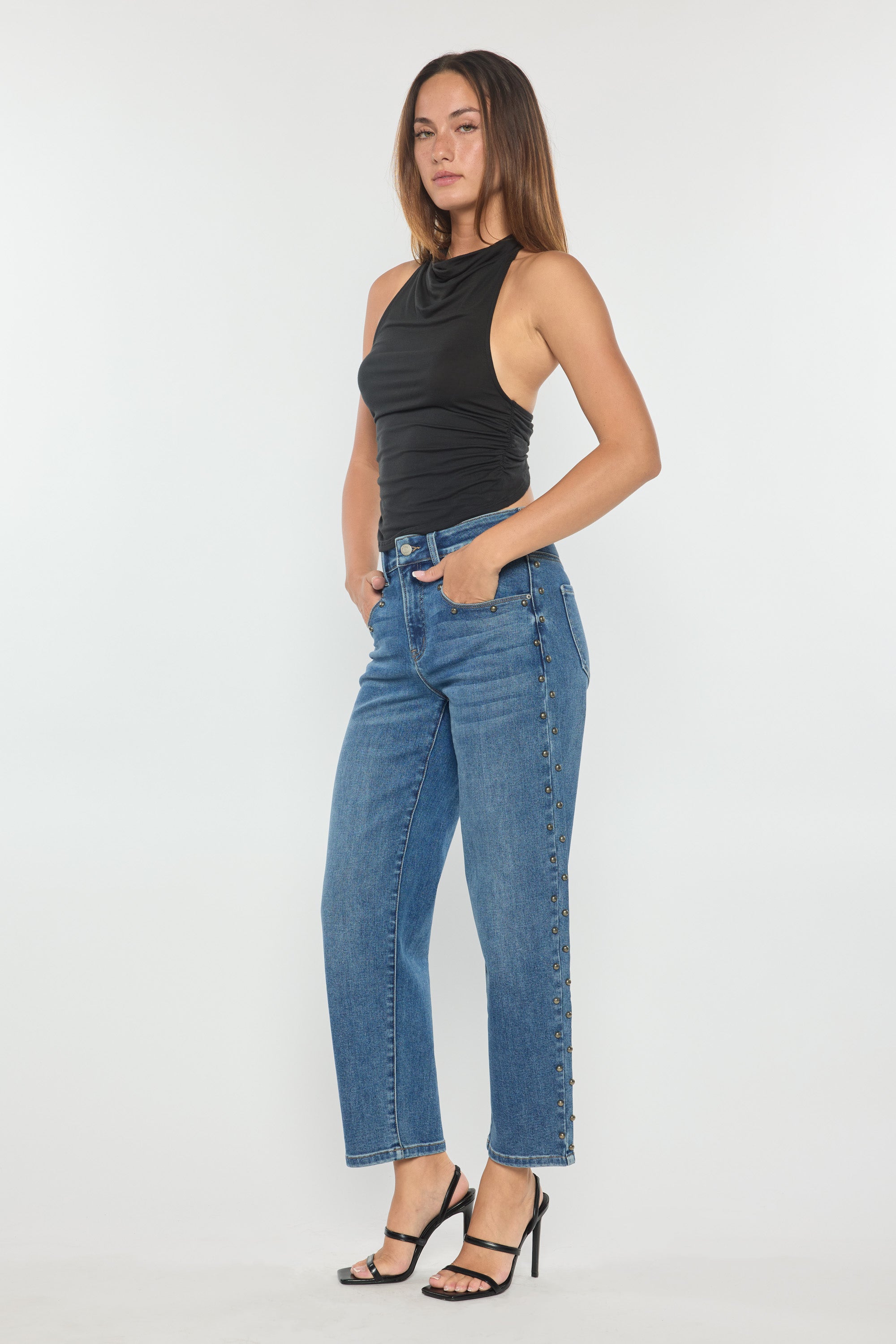 Side Name Head Detailed Relaxed Straight