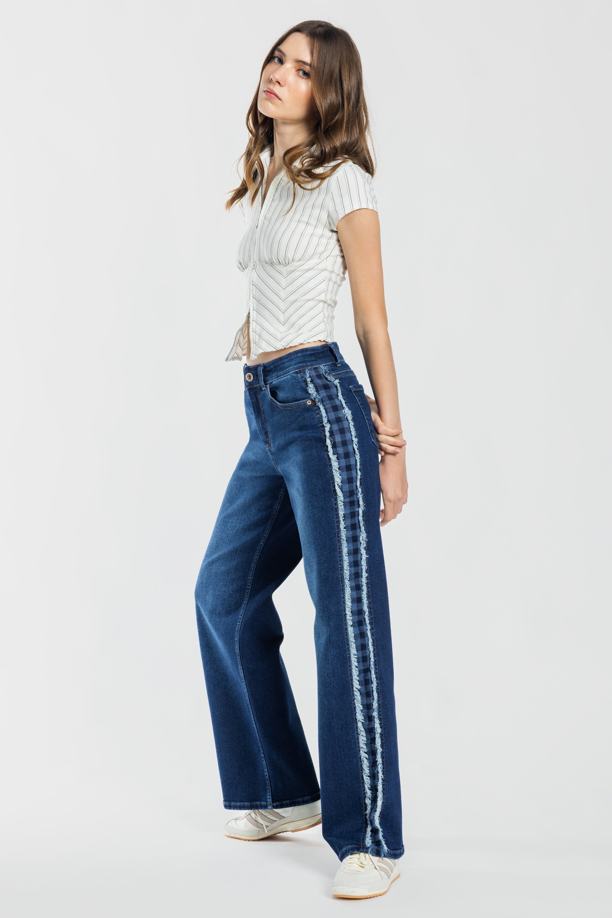 Mid Waist Relaxed Wide with Side Checker Detail