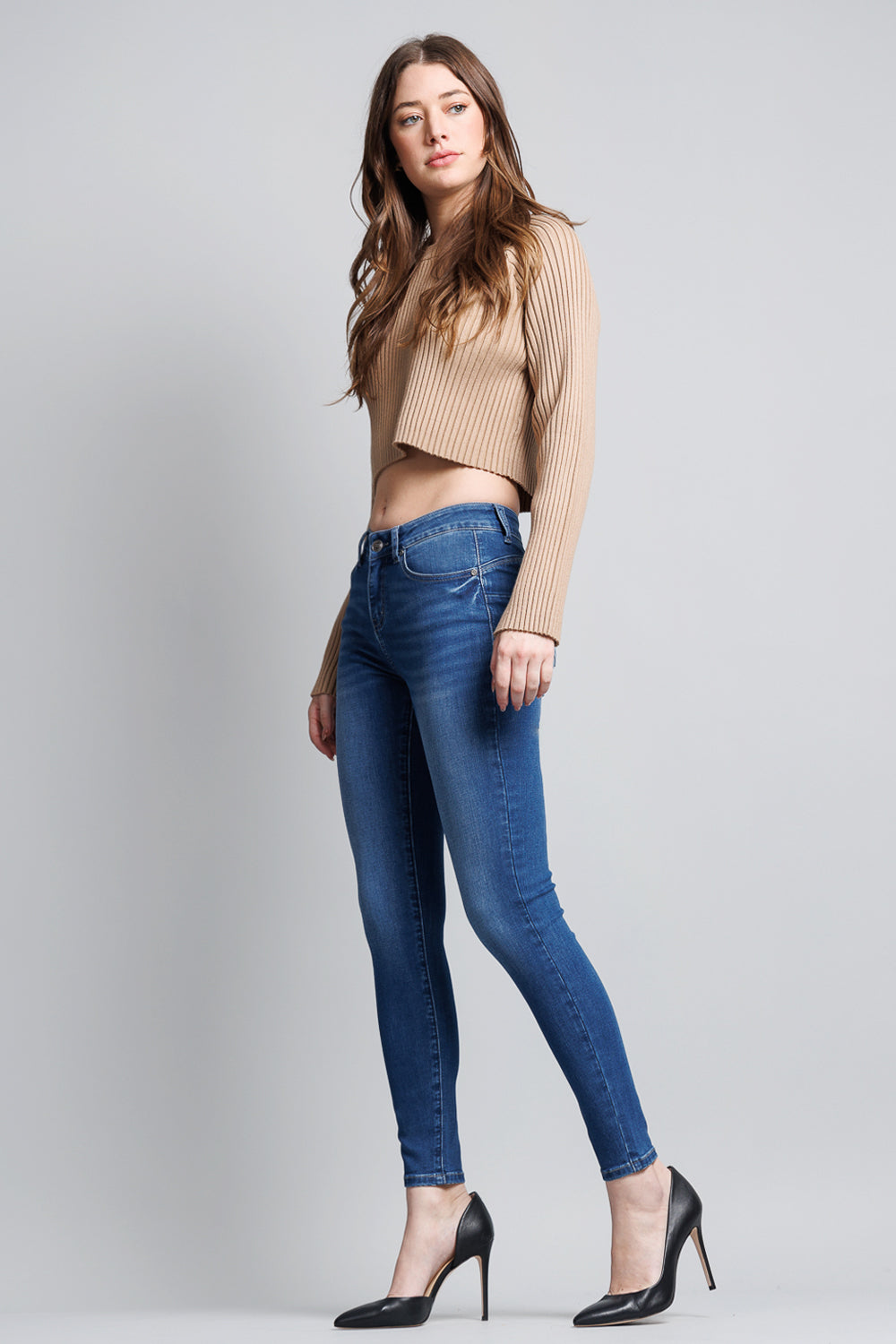 Non-Destructed Mid Rise Push Up Ankle Skinny