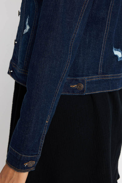 Chaqueta regular fit desgastada